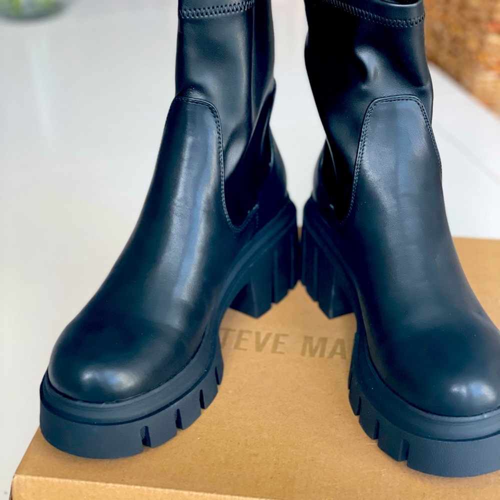 Steve Madden Black Chunky Chelsea Boots